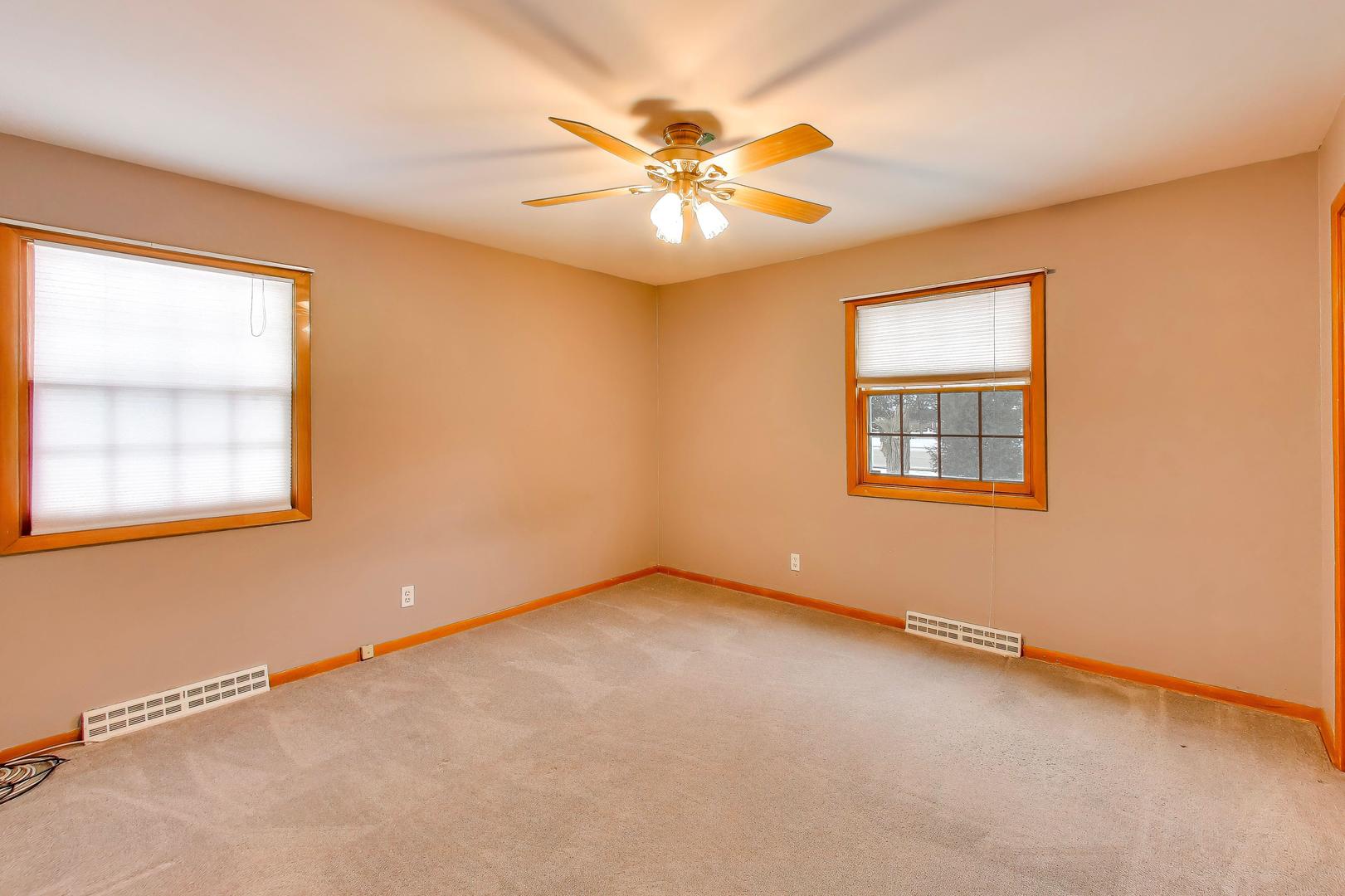 6212 Main Street Union, IL 60180 - Photo 10 of 33