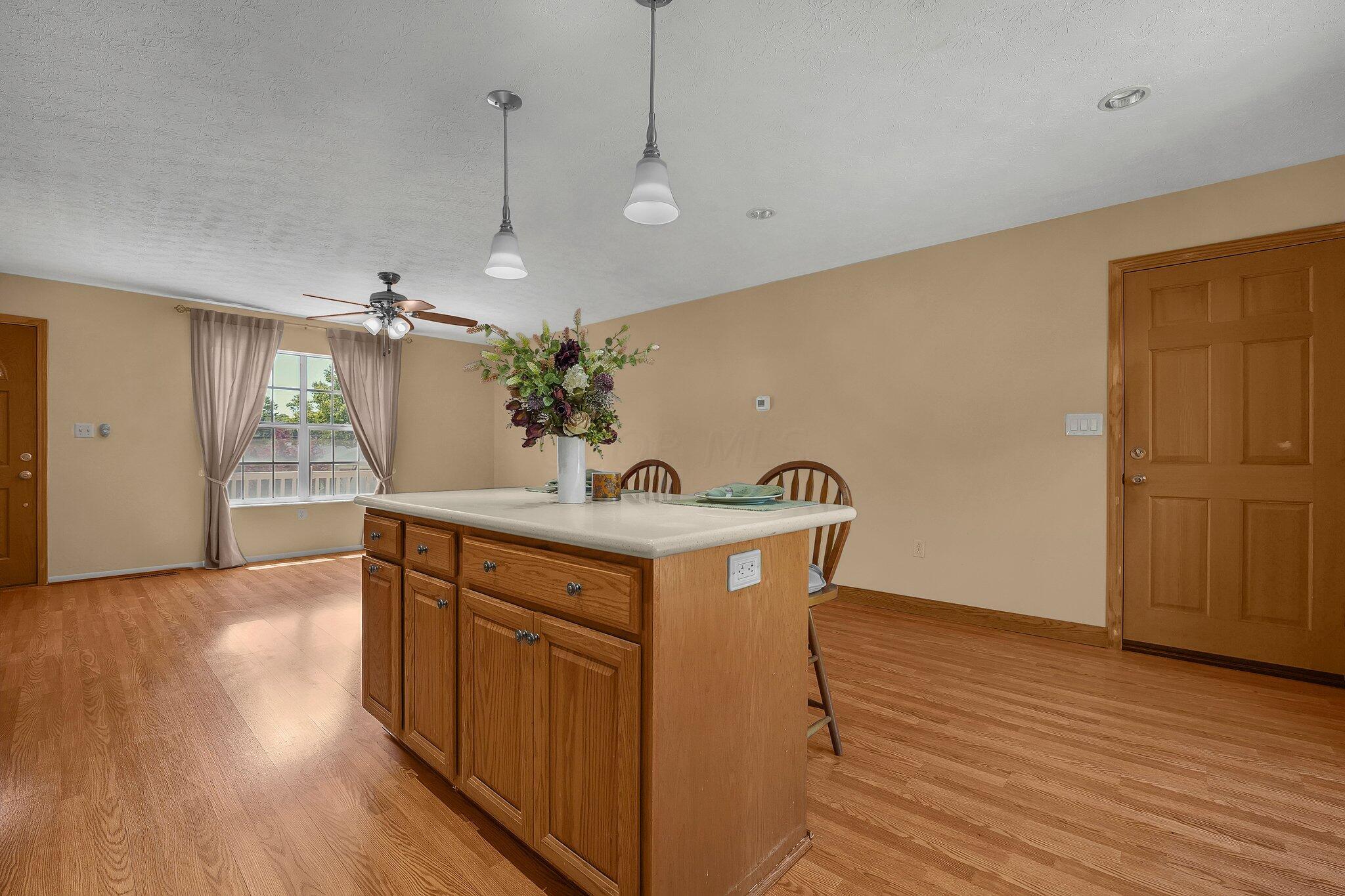 294 Broken Arrow Road Columbus, OH 43230 - Photo 12 of 29 12-web-or-mls-294-broken-arrow-rd