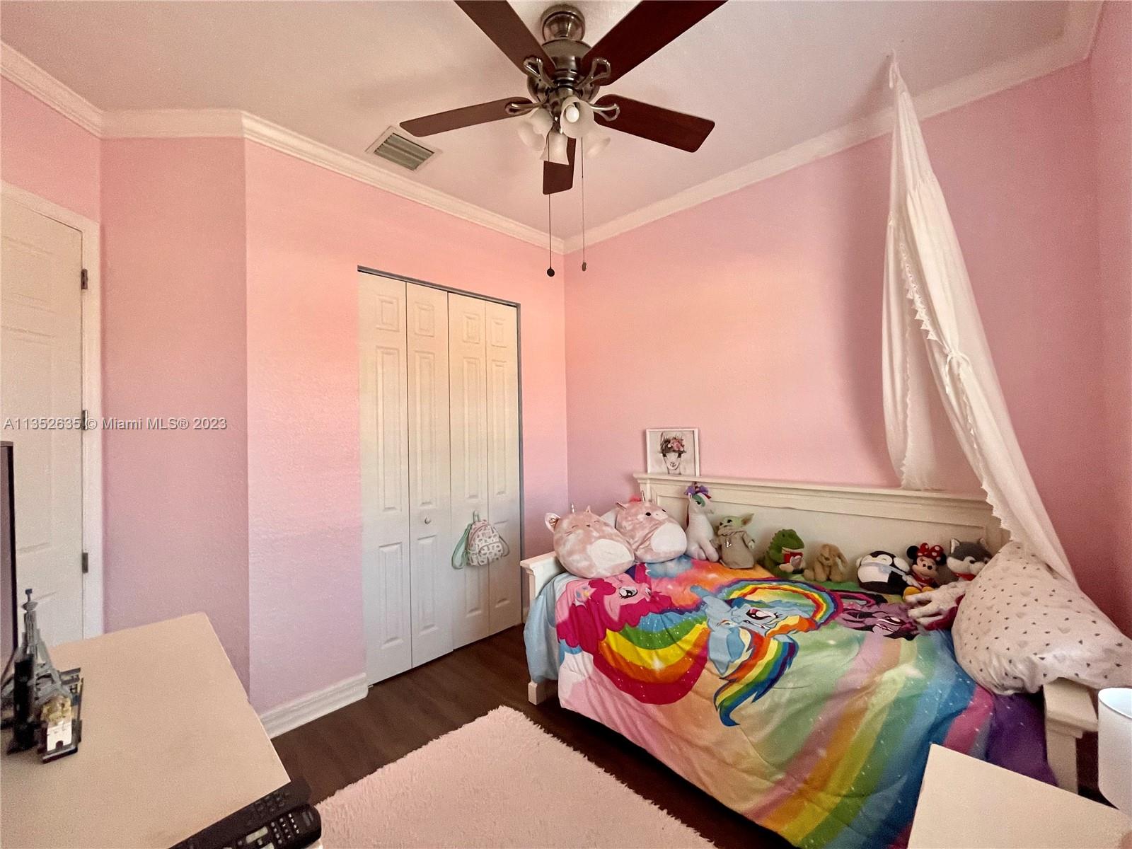 128 Midleton Way Jupiter, FL 33458 - Photo 36 of 39 a living room with furniture and a window