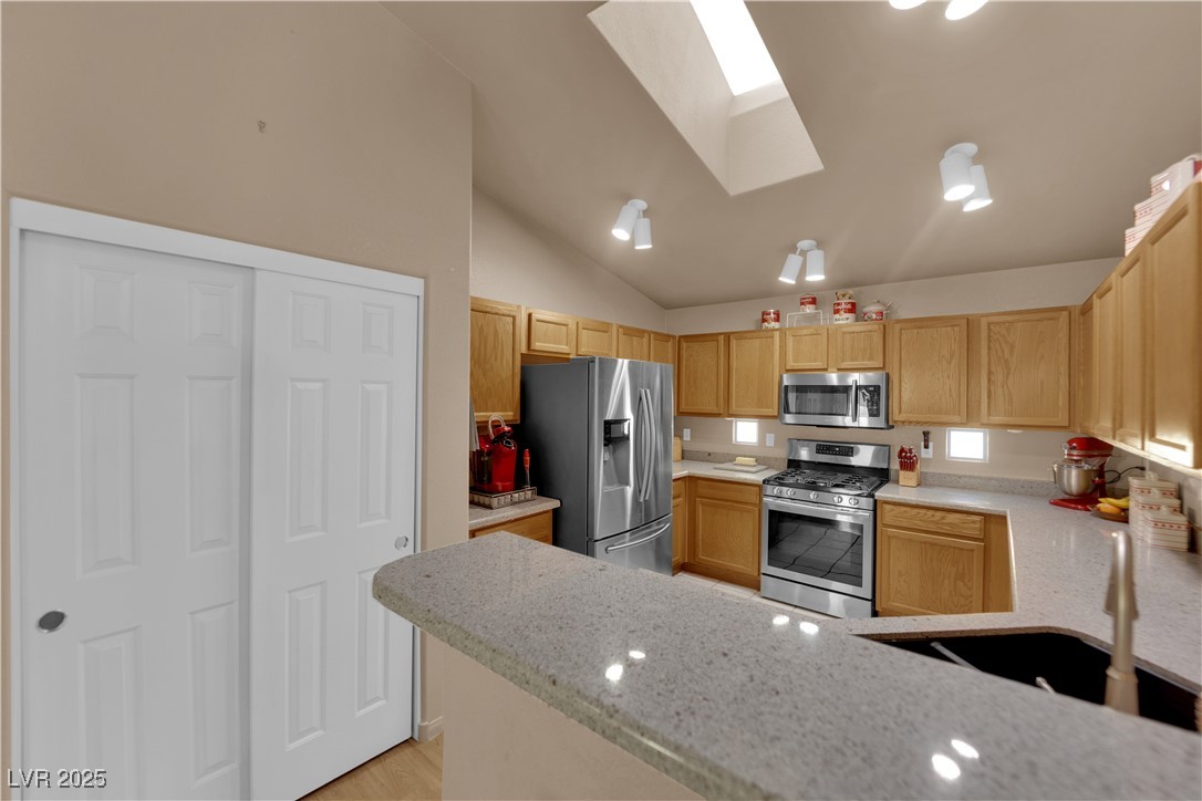 3486 Osprey Ridge Court Las Vegas, NV 89122 - Photo 17 of 49