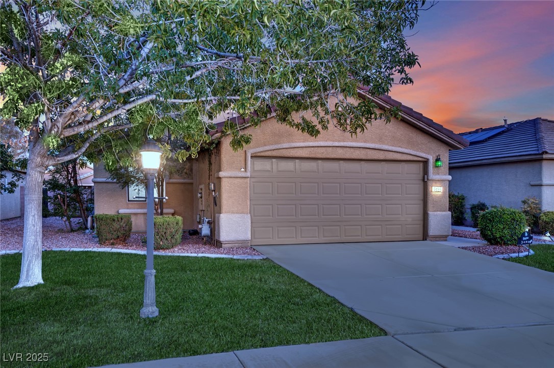 3486 Osprey Ridge Court Las Vegas, NV 89122 - Photo 42 of 49 Virtually staged. Artificial grass installed soon!