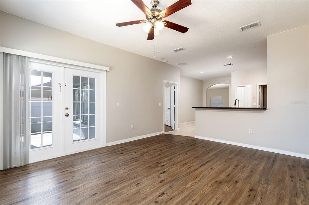 5255 Shale Ridge Trail Orlando, FL 32818 - Photo 4 of 24