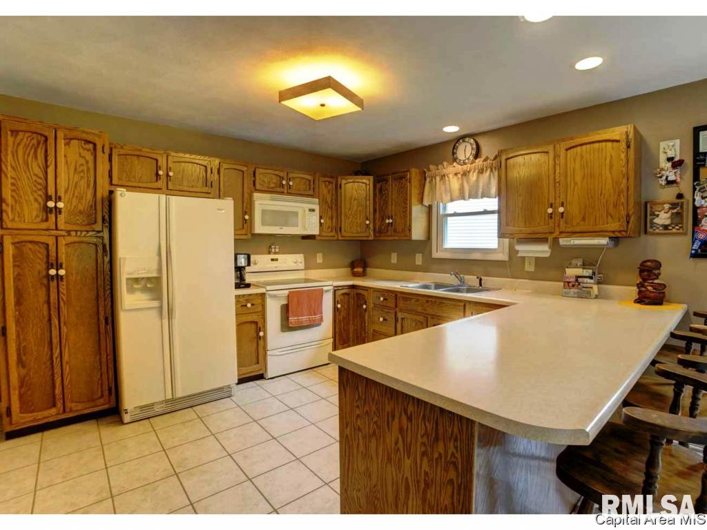 2612 Erie Road Springfield, IL 62707 - Photo 10 of 32