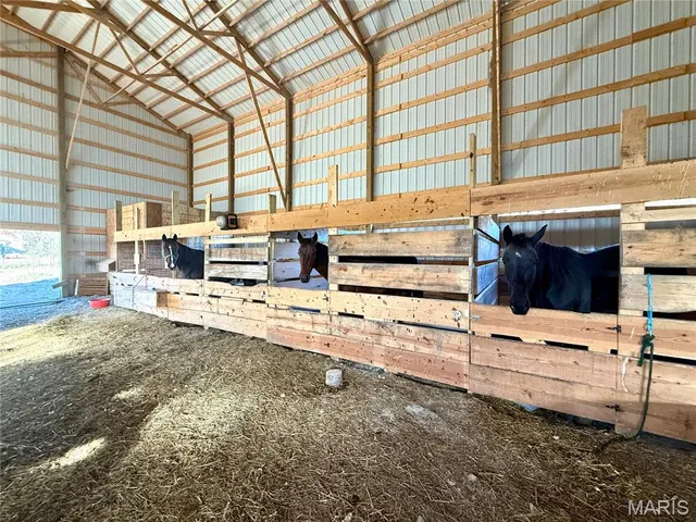 $284,900 | 296 White Road, Montgomery City, MO 63361