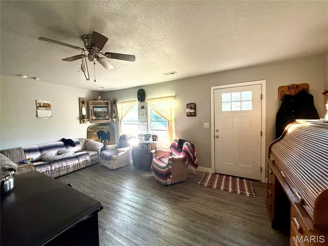 $284,900 | 296 White Road, Montgomery City, MO 63361