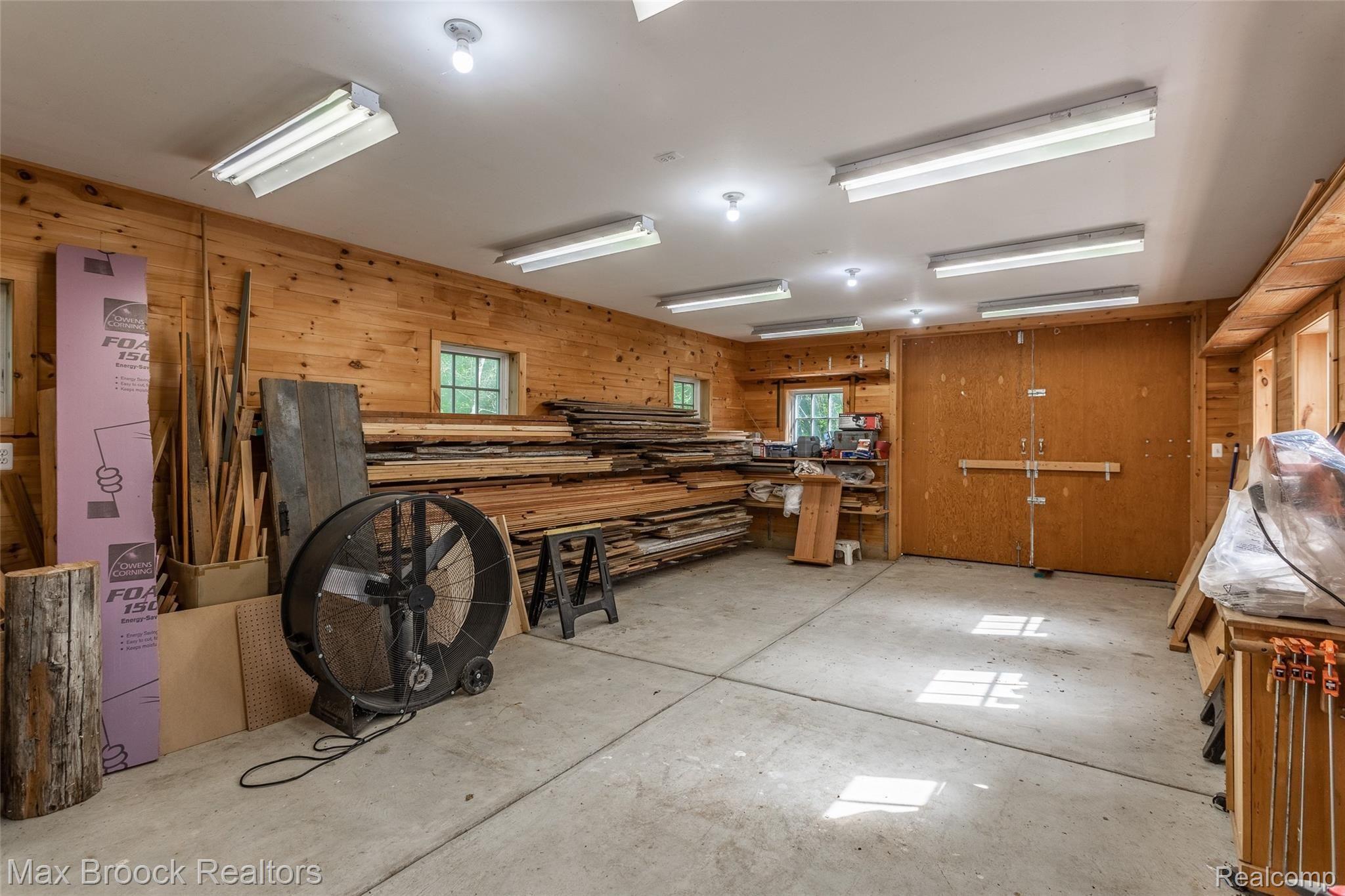 6250 Winkler Mill Road Rochester, MI 48306 - Photo 46 of 56 244A2273-HDR.jpg
