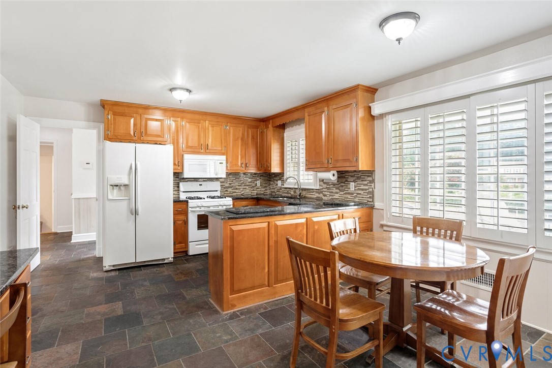 307 North Wilkinson Road Richmond, VA 23227 - Photo 13 of 48 Kitchen in main home