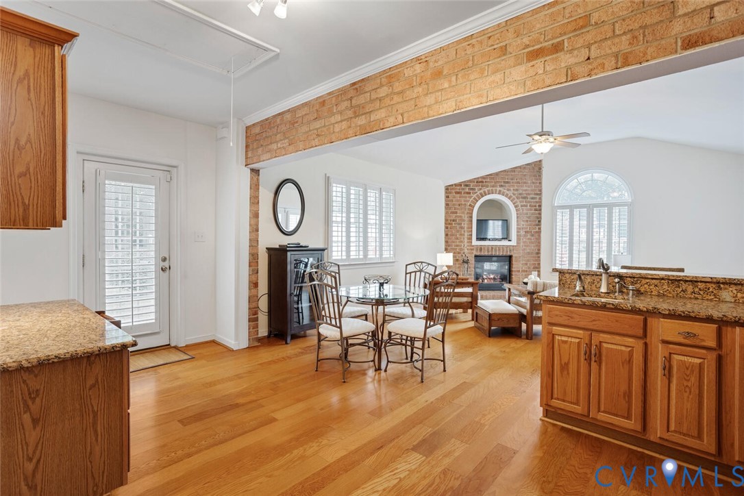 307 North Wilkinson Road Richmond, VA 23227 - Photo 29 of 48 Suite area