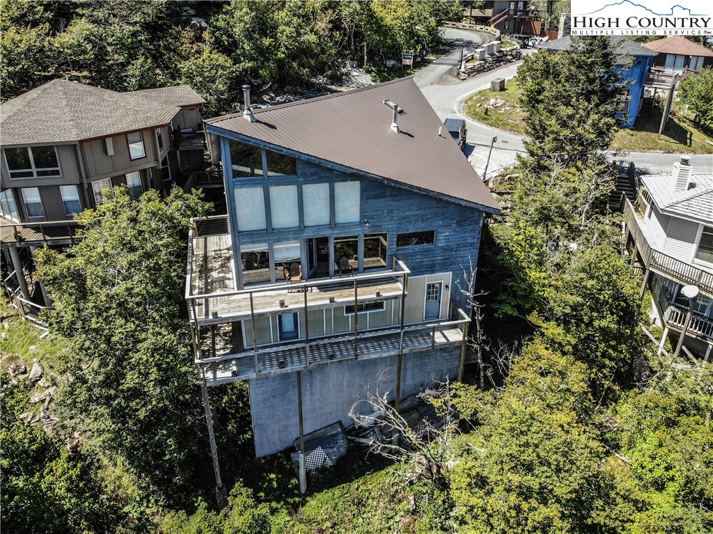 133 Skiloft Road Beech Mountain, NC 28604 - Photo 13 of 47 Gallery Image 13