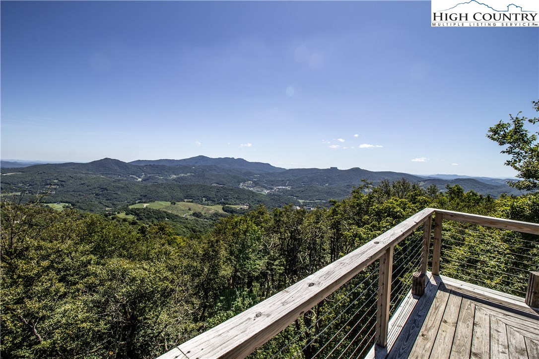 133 Skiloft Road Beech Mountain, NC 28604 - Photo 2 of 47 Gallery Image 2