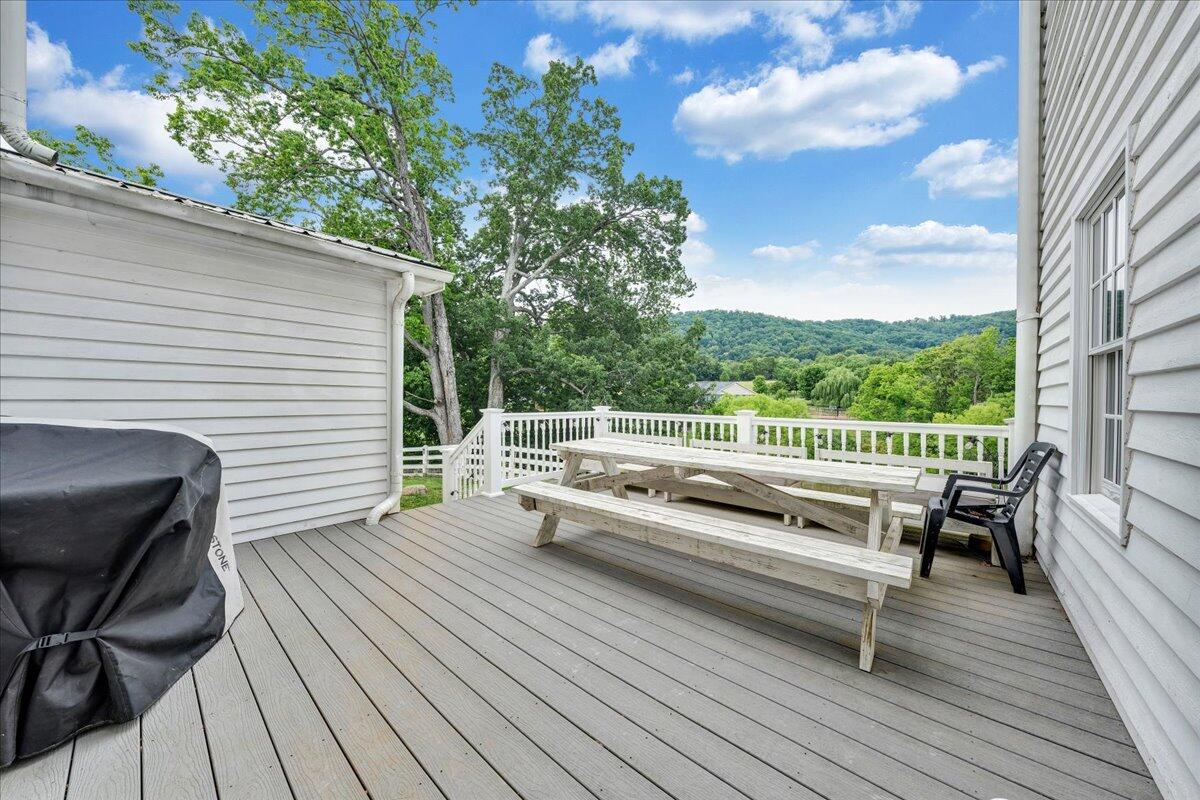 2148 Mountain View Road Vinton, VA 24179 - Photo 43 of 90 020-MIB09644
