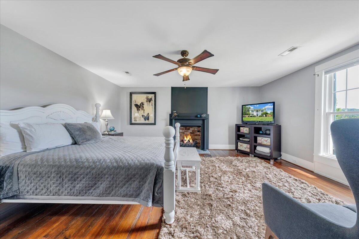 2148 Mountain View Road Vinton, VA 24179 - Photo 55 of 90 039-MIB09503