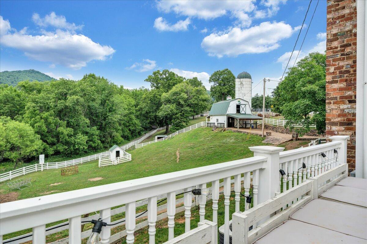 2148 Mountain View Road Vinton, VA 24179 - Photo 75 of 90 064-MIB09650