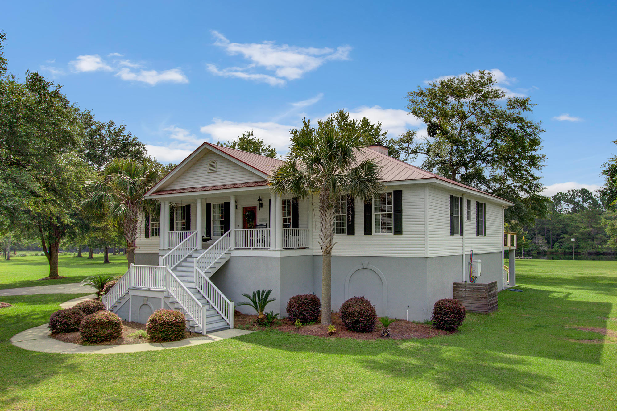 6297 Old Jacksonboro Road Ravenel, SC 29470 - Photo 4 of 54 2