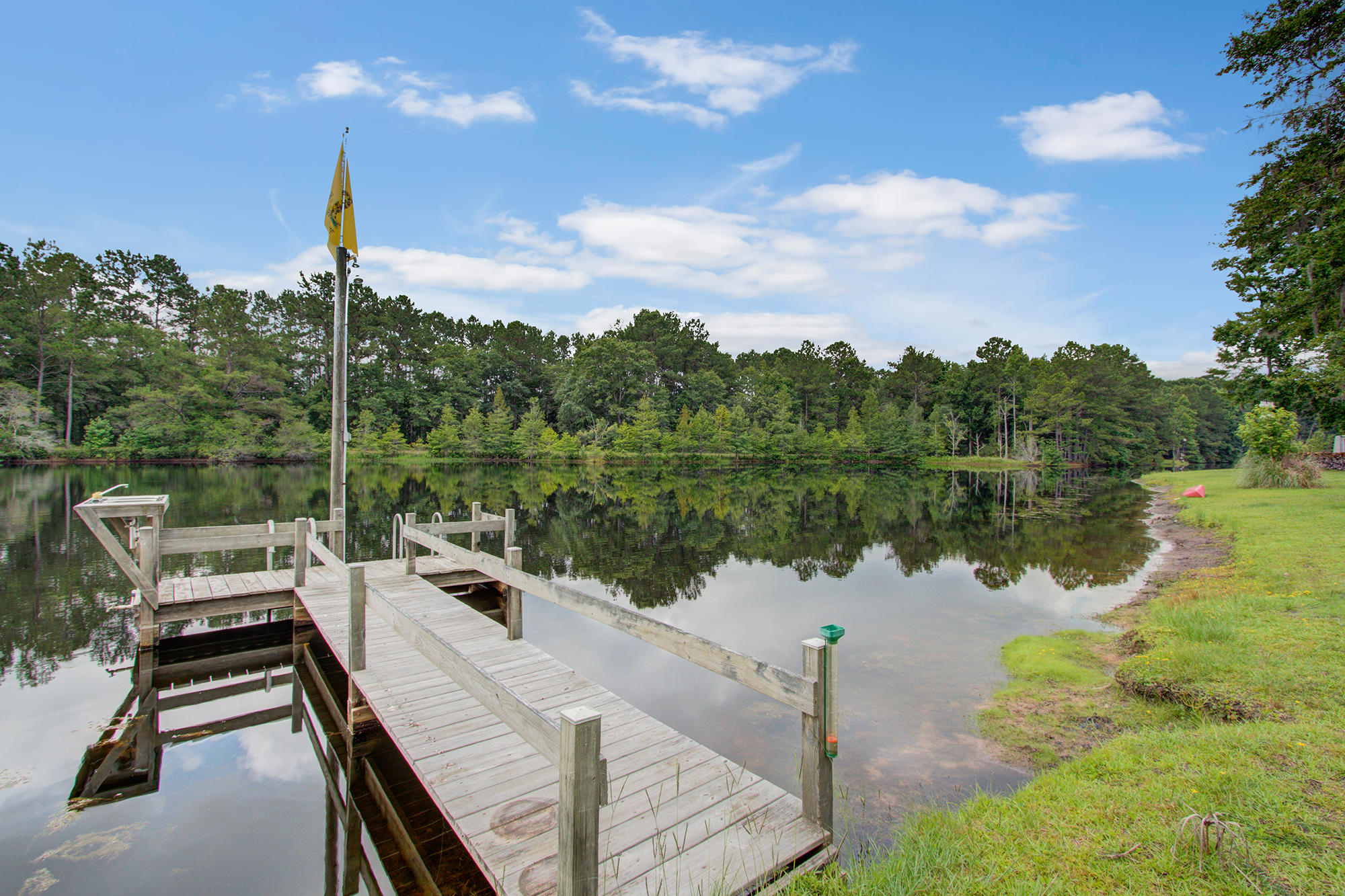 6297 Old Jacksonboro Road Ravenel, SC 29470 - Photo 8 of 54 38