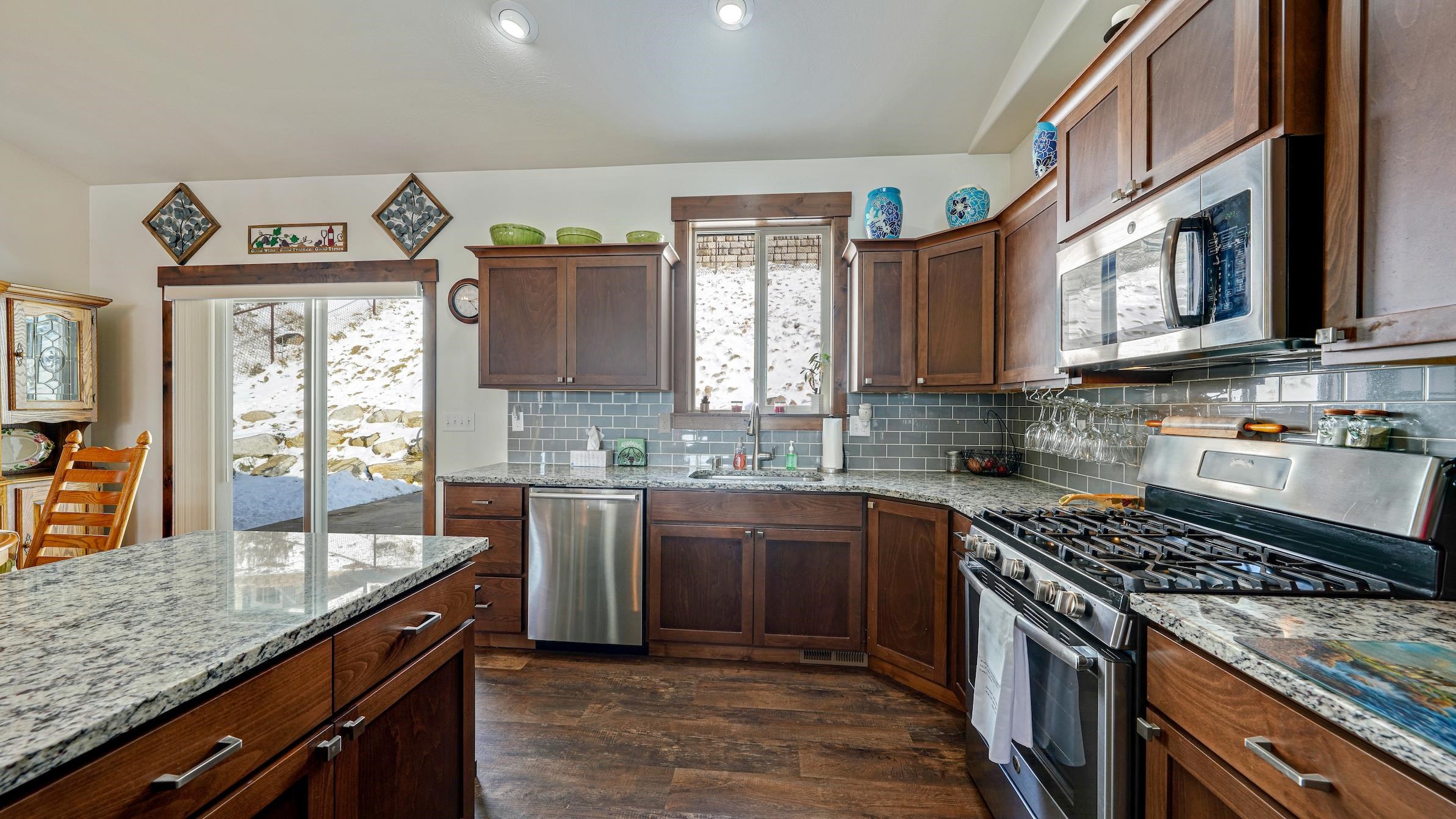 2715 South Conklin Road Veradale, WA 99037 - Photo 7 of 32