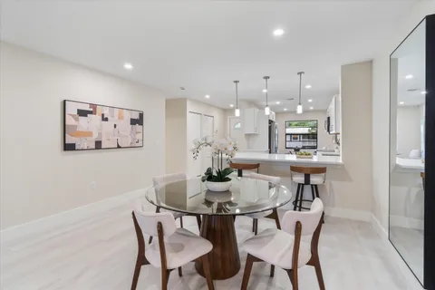 $129,900 | 52 Stratford Lane West, Unit F, Boynton Beach, FL 33436