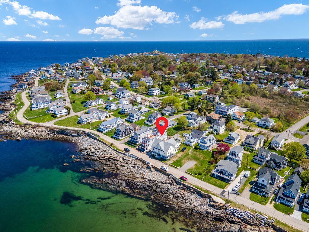 27 Ocean Ave Extension, Unit 2 York, ME 03909 - Photo 3 of 49 2
