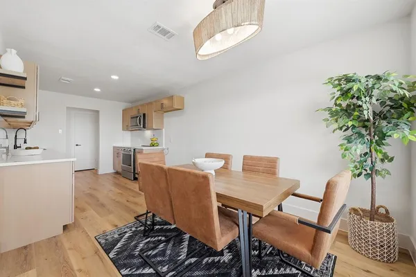 $489,900 | 3813 Fox Hollow Drive, Bedford, TX 76021