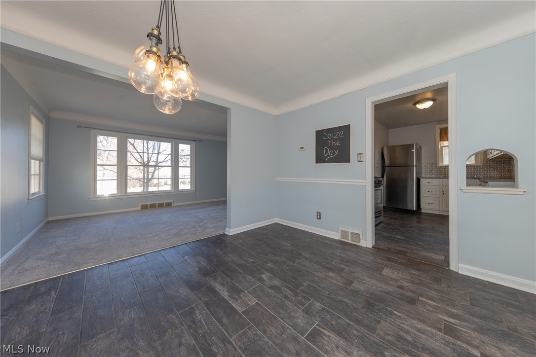 4960 Farnhurst Road Cleveland, OH 44124 - Photo 7 of 25