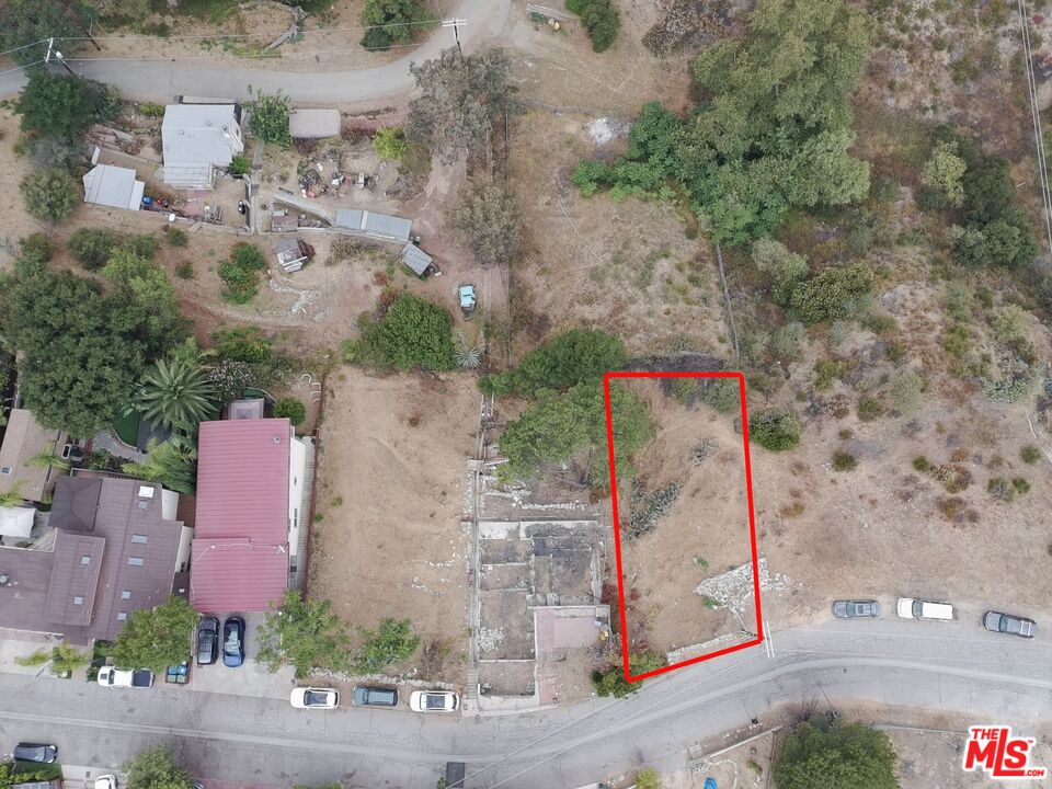 9477 Reverie Road Tujunga, CA 91042 - Photo 7 of 18