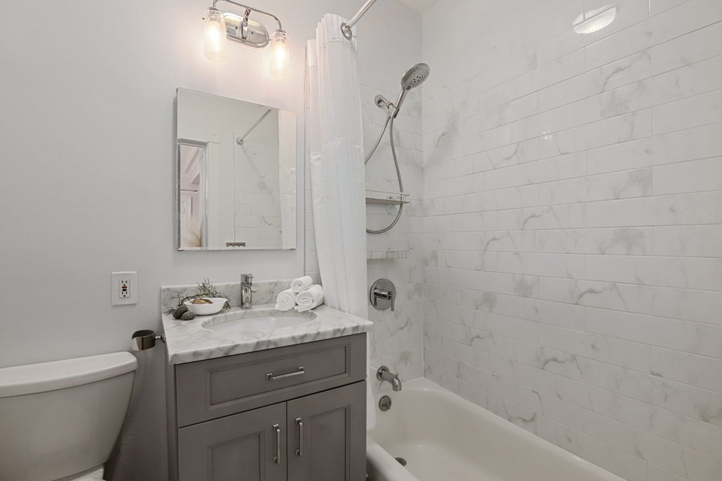 180 Commonwealth Avenue, Unit 7 Boston, MA 02116 - Photo 21 of 35