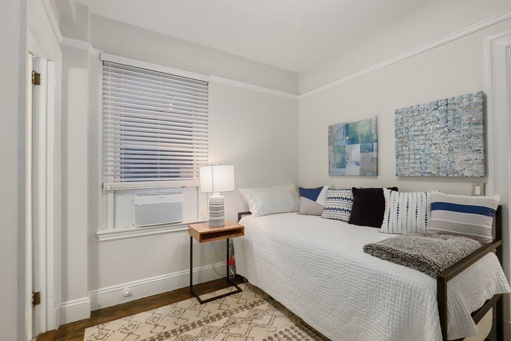 180 Commonwealth Avenue, Unit 7 Boston, MA 02116 - Photo 24 of 35