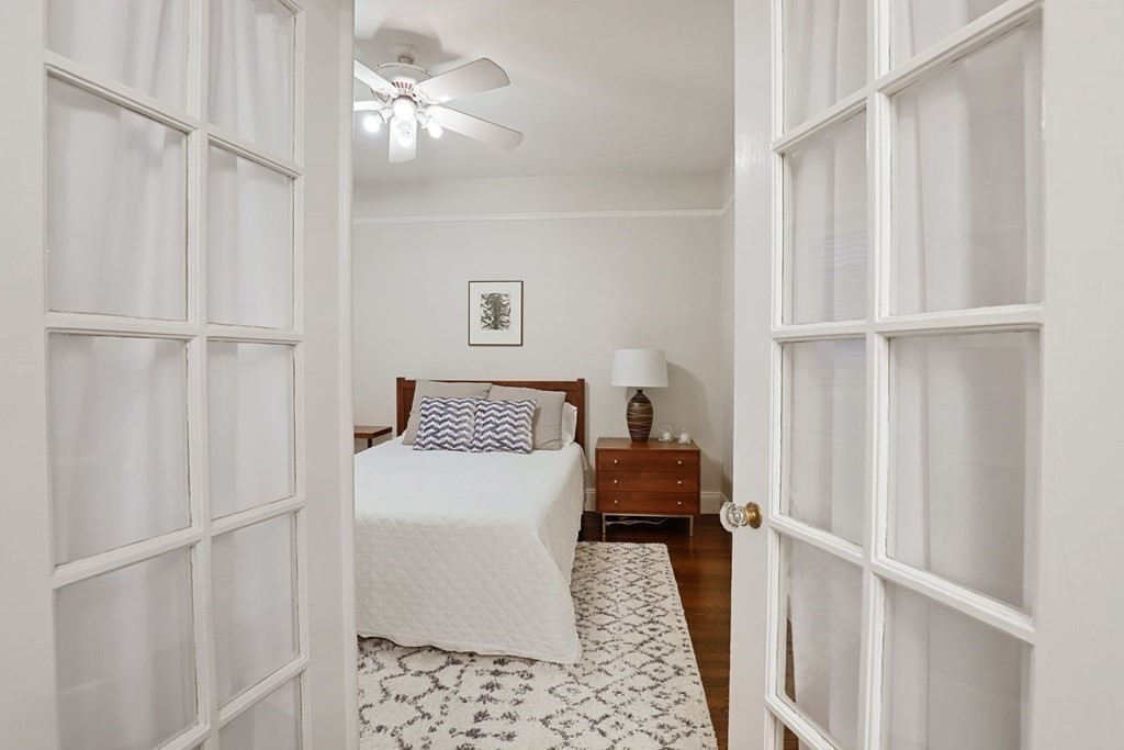 180 Commonwealth Avenue, Unit 7 Boston, MA 02116 - Photo 9 of 35