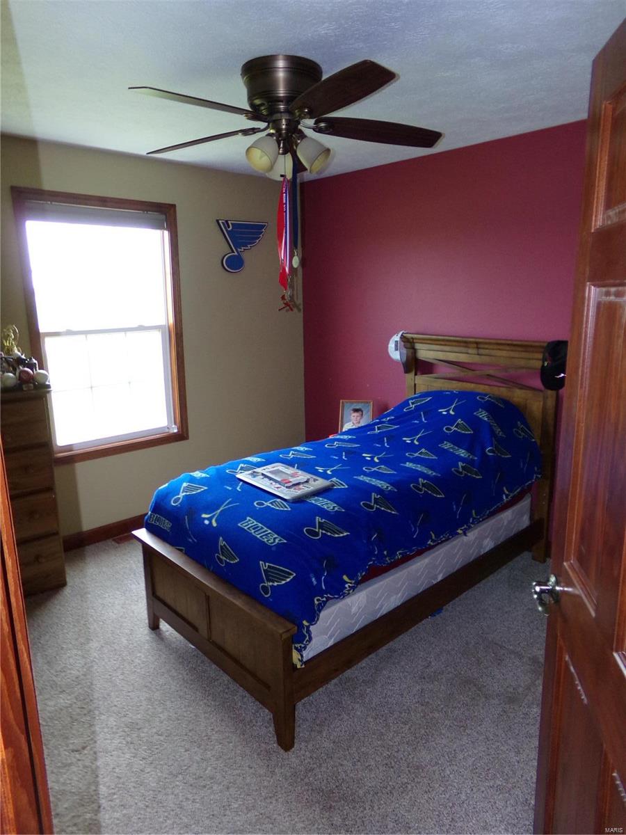 14962 Eagle Road Nashville, IL 62263 - Photo 6 of 17 Gallery Image 6