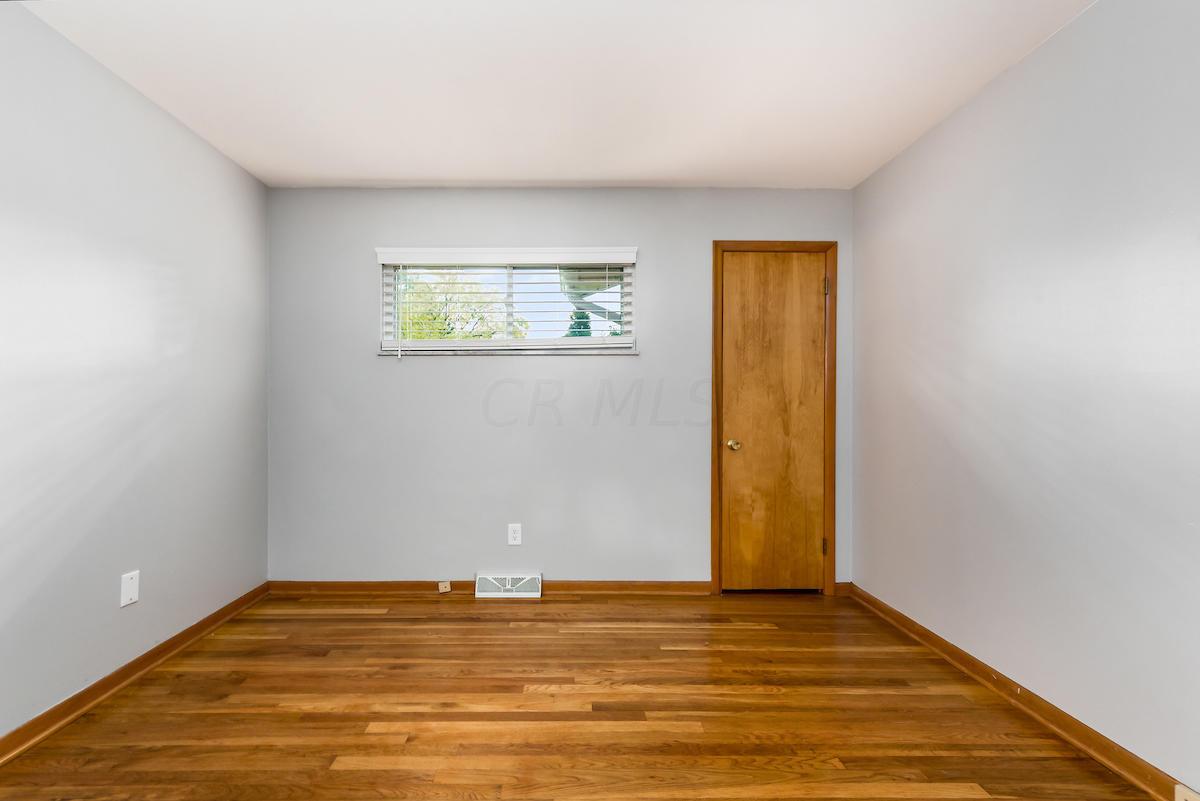 1498 Demorest Road Columbus, OH 43228 - Photo 16 of 35