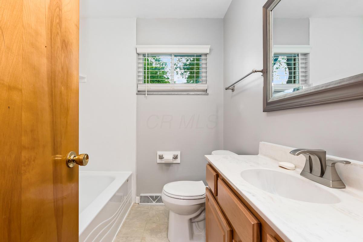 1498 Demorest Road Columbus, OH 43228 - Photo 20 of 35