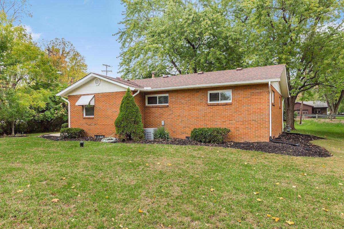 1498 Demorest Road Columbus, OH 43228 - Photo 32 of 35