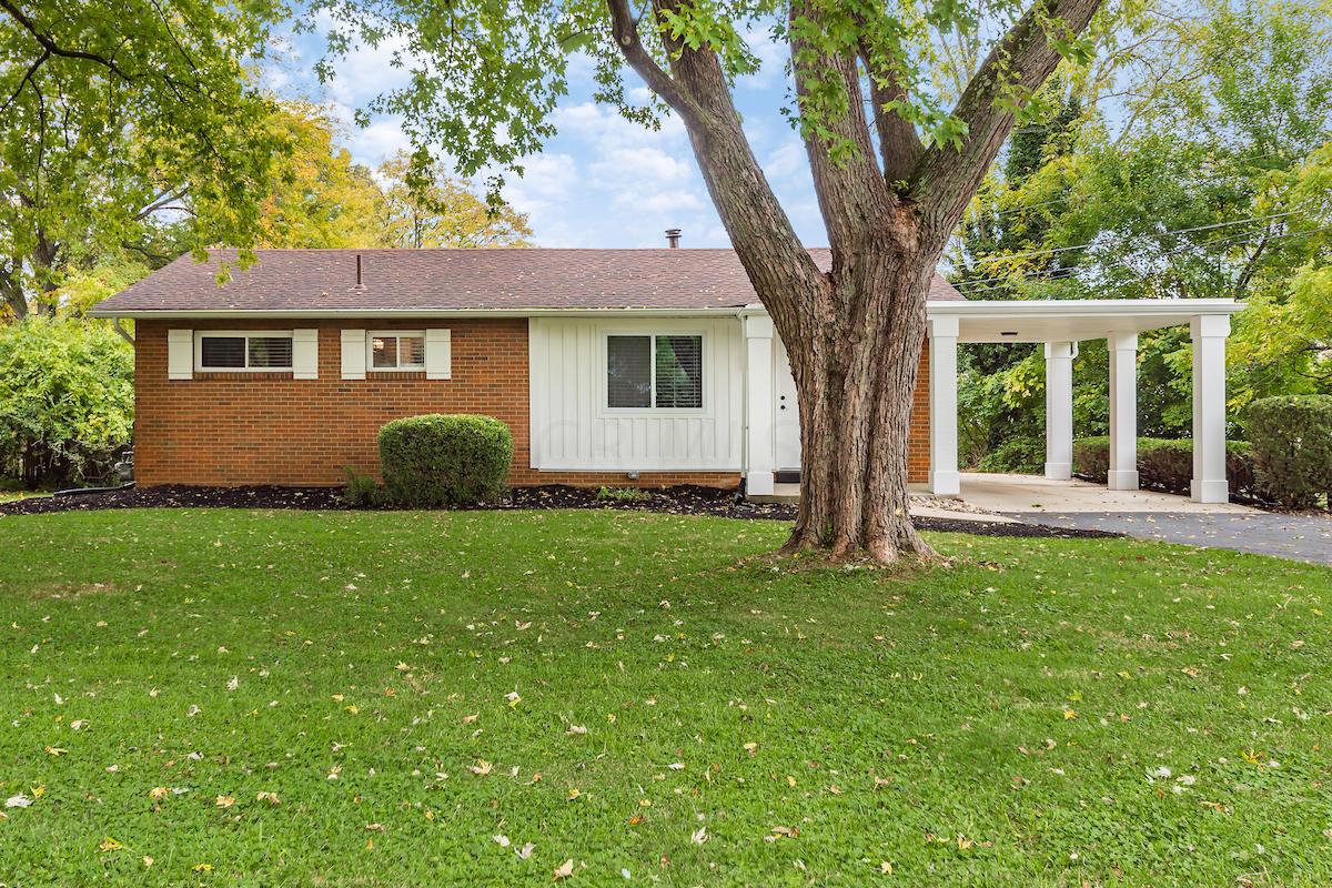 1498 Demorest Road Columbus, OH 43228 - Photo 4 of 35