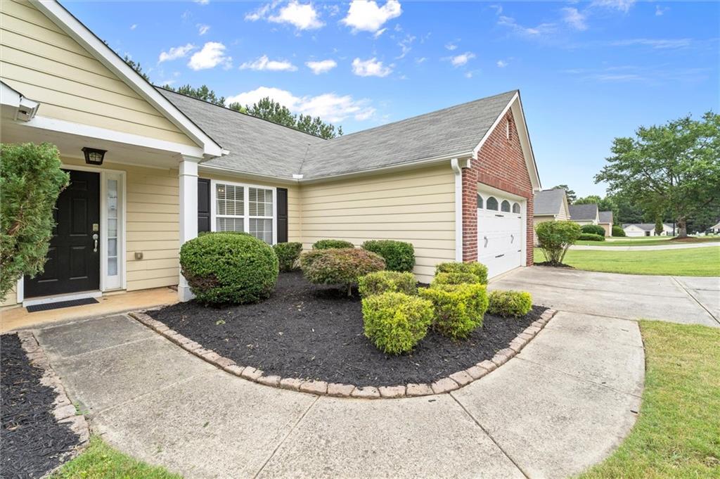 5622 Riverside Walk Drive Northeast Sugar Hill, GA 30518 - Photo 5 of 36