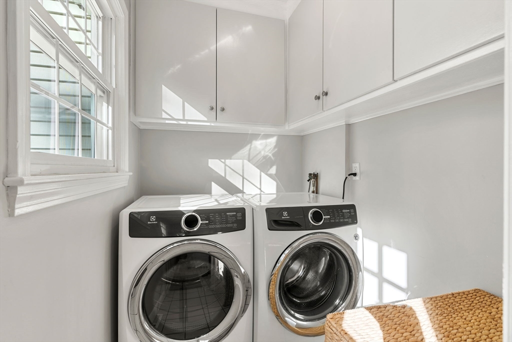 5 Fulton Road Andover, MA 01810 - Photo 15 of 27 a utility room with dryer and washer