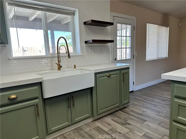 $2,999 | 16716 Kayuga Street, Victorville, CA 92395