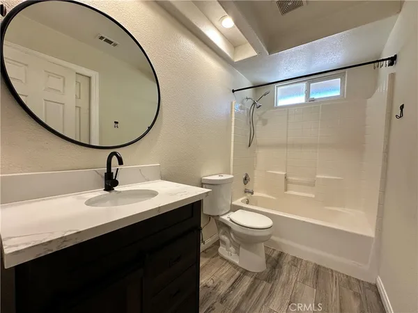 $2,999 | 16716 Kayuga Street, Victorville, CA 92395