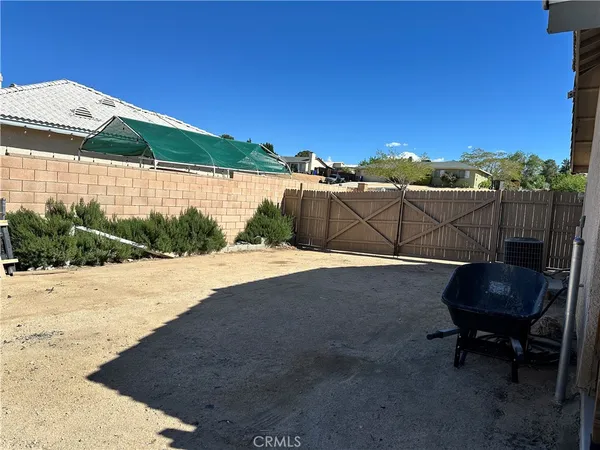 $2,999 | 16716 Kayuga Street, Victorville, CA 92395