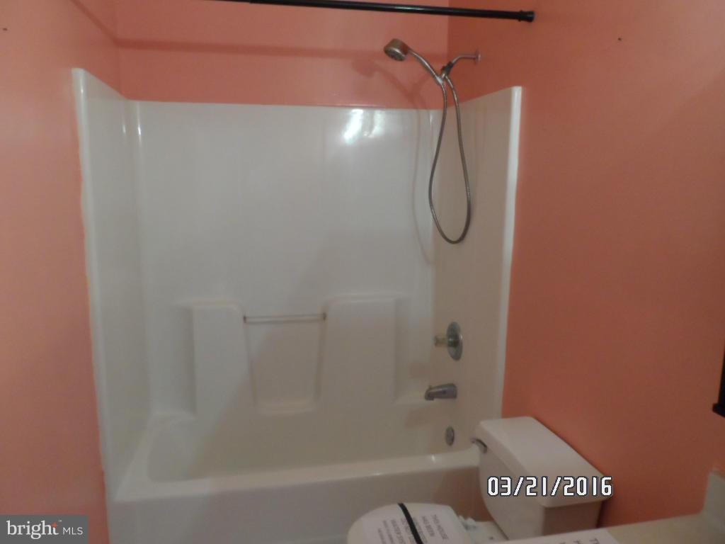 28407 Walnut Ridge Way Rhoadesville, VA 22542 - Photo 8 of 10 Bath
