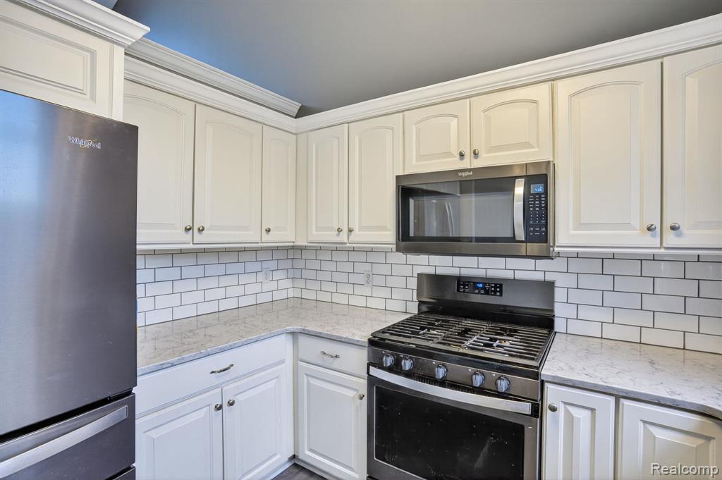 9055 Hegel Road Grand Blanc, MI 48439 - Photo 27 of 62