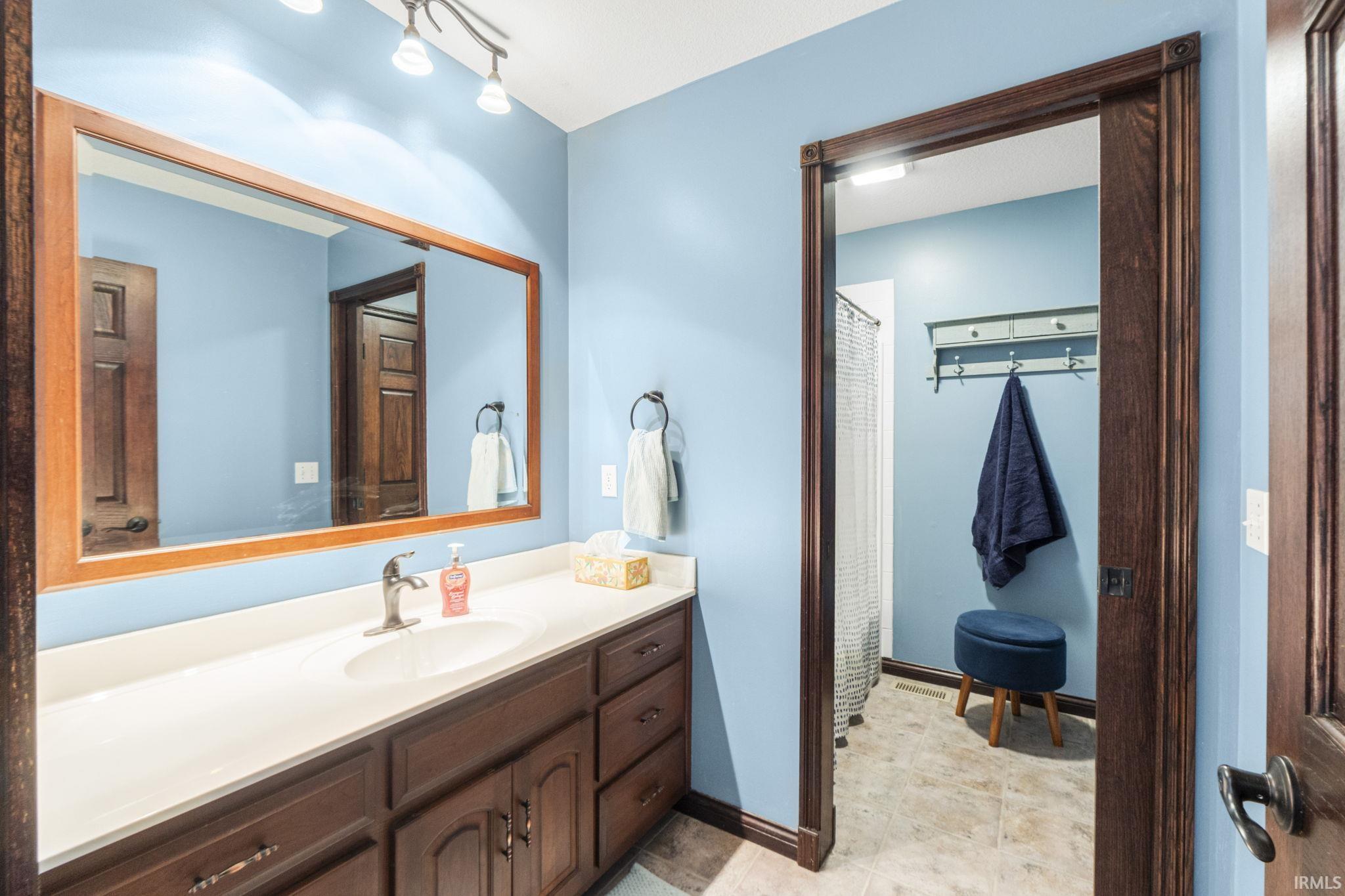 2330 Long Road New Haven, IN 46774 - Photo 30 of 34 Gallery Image 30