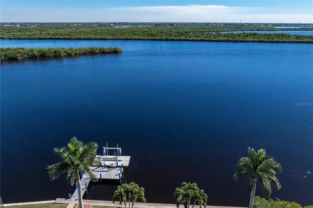 $1,325,000 | 3572 Peace River Drive, Punta Gorda, FL 33983