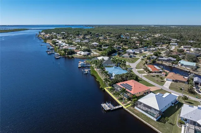 $1,325,000 | 3572 Peace River Drive, Punta Gorda, FL 33983