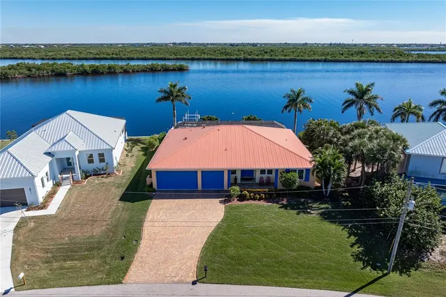 $1,325,000 | 3572 Peace River Drive, Punta Gorda, FL 33983