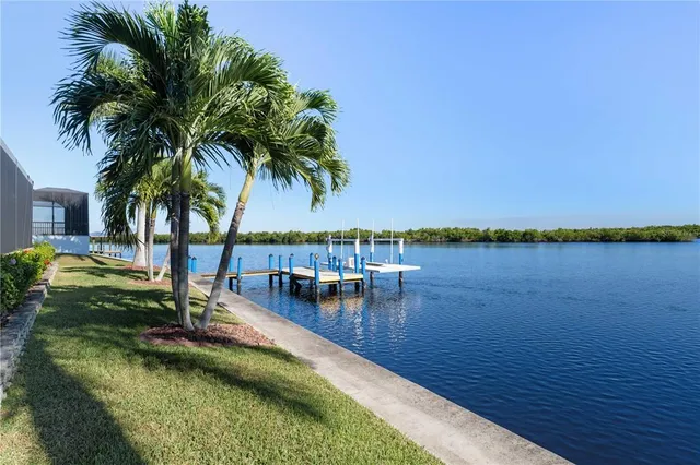 $1,325,000 | 3572 Peace River Drive, Punta Gorda, FL 33983