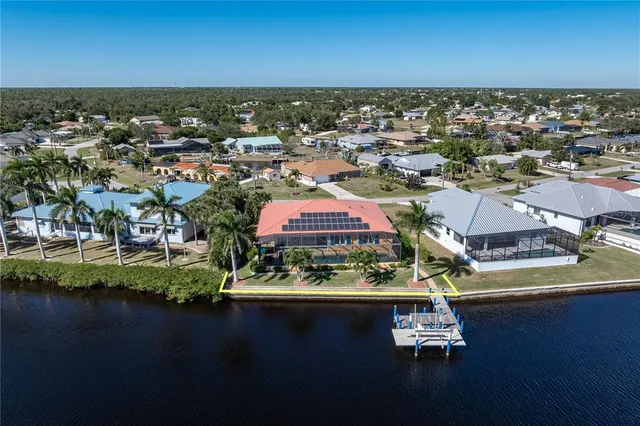 $1,325,000 | 3572 Peace River Drive, Punta Gorda, FL 33983