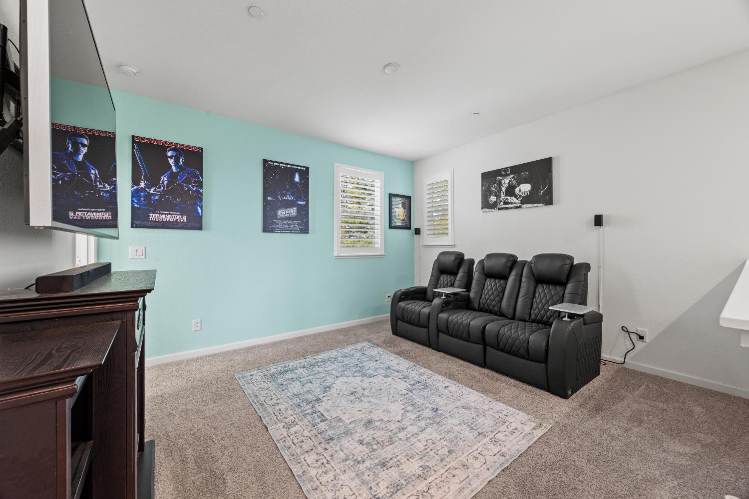 1048 Knox Way Roseville, CA 95747 - Photo 16 of 29 a living room with furniture and a rug
