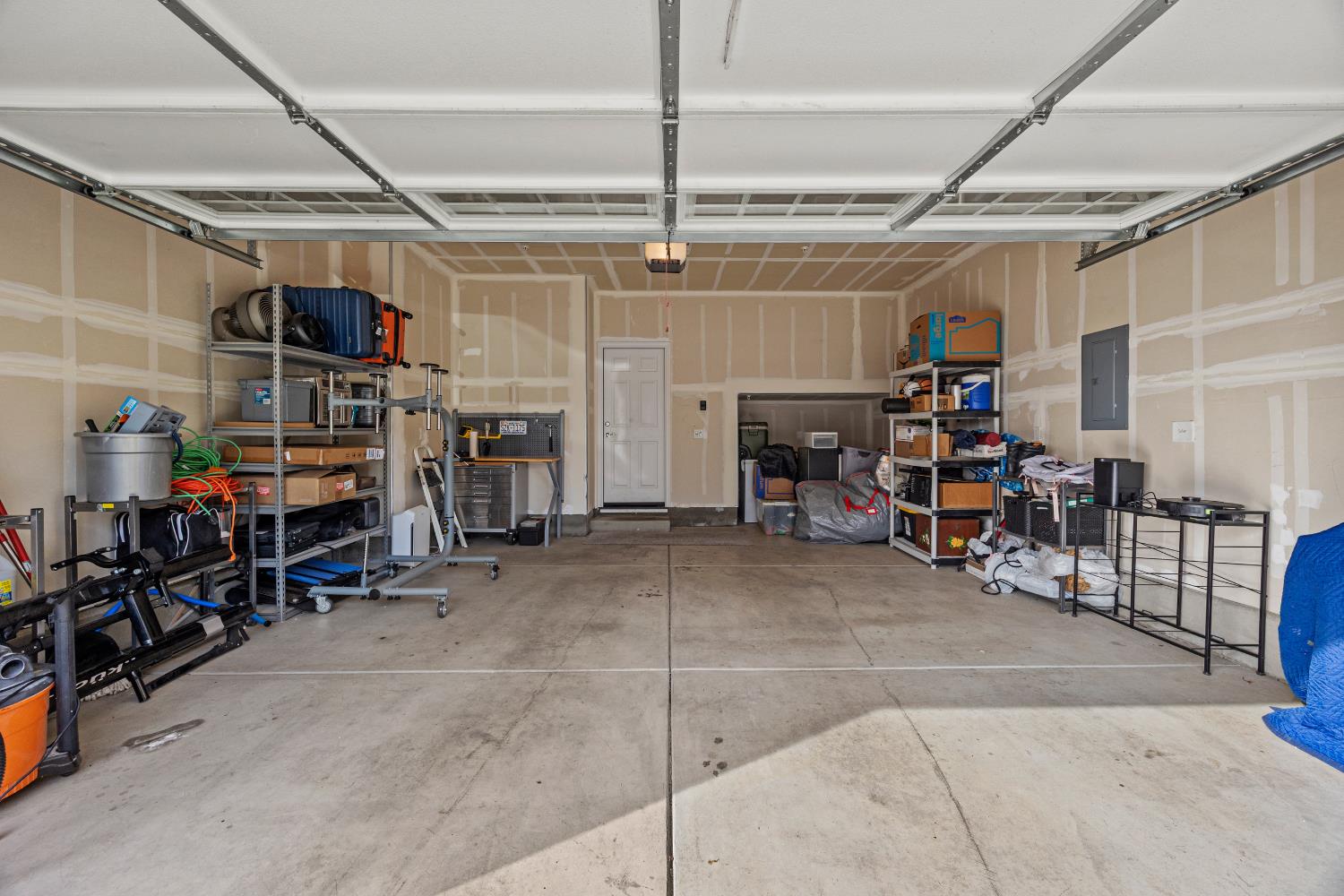 1048 Knox Way Roseville, CA 95747 - Photo 27 of 29 a view of a garage with chairs