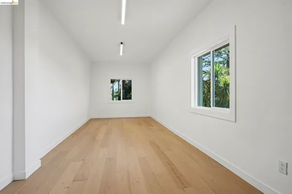 $1,888,000 | 7825 Skyline Boulevard, Oakland, CA 94611