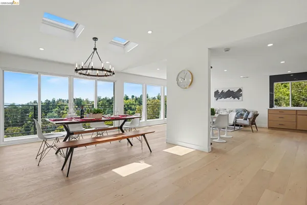 $1,888,000 | 7825 Skyline Boulevard, Oakland, CA 94611